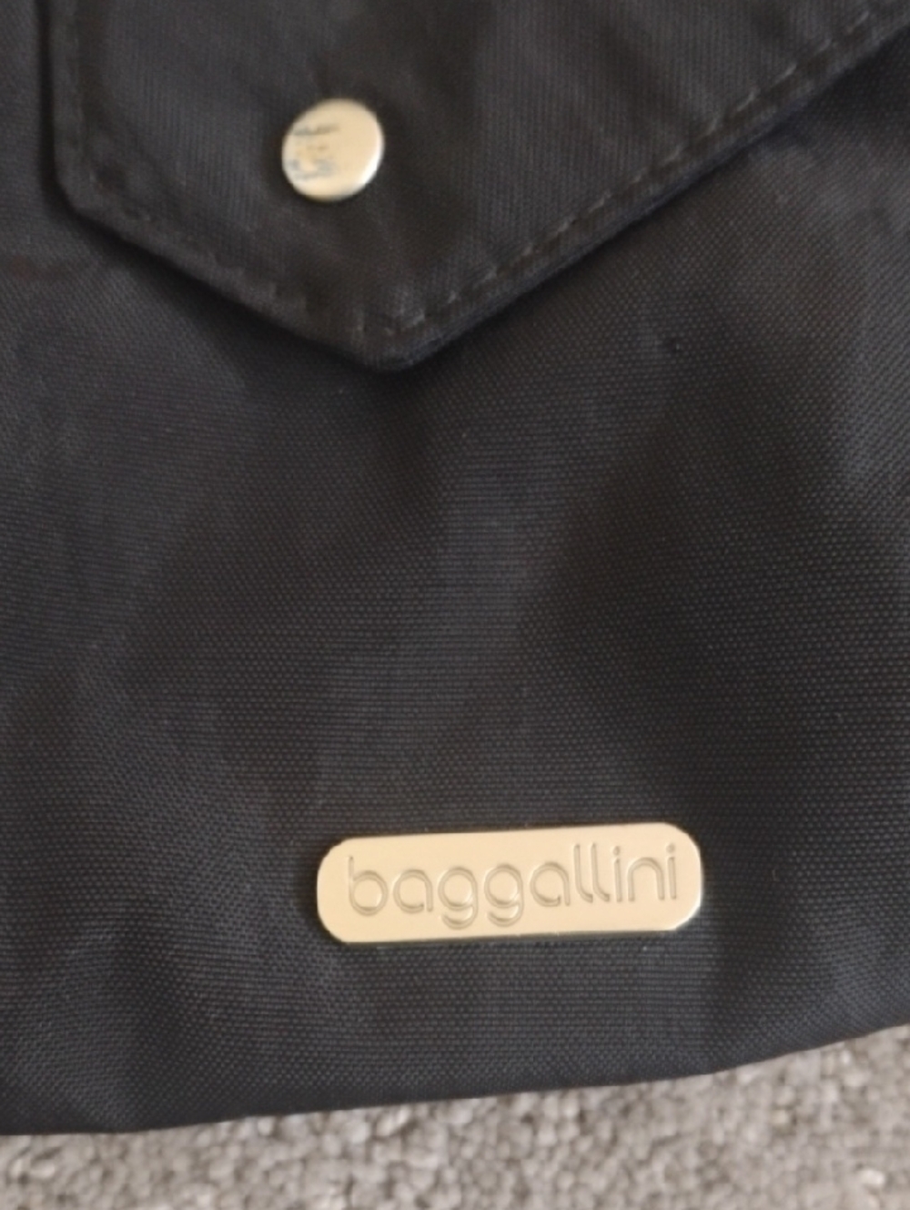 Baggallini Black Crossbody with Gold-Tone Logo Plate
